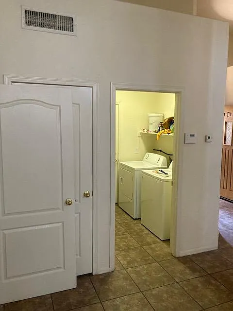 12750 W Edgemont Ave — Photo 2