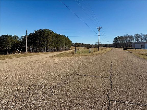 4th image of Lee Rd