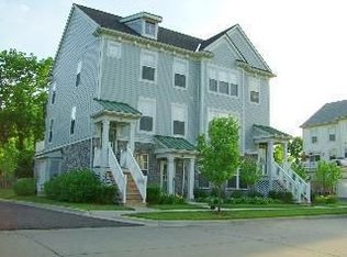 126 Hamilton Ave, Plymouth, MI