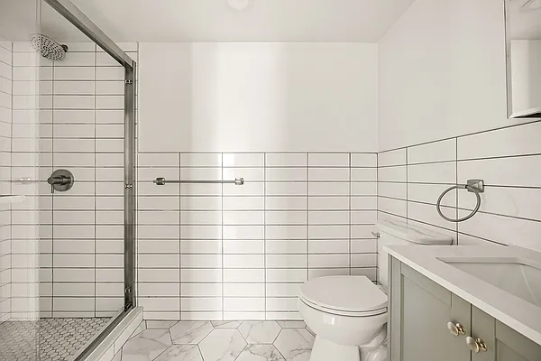 Bathroom, photo 1