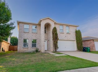 5718 Green Ivy Rd, Denton, TX 76210