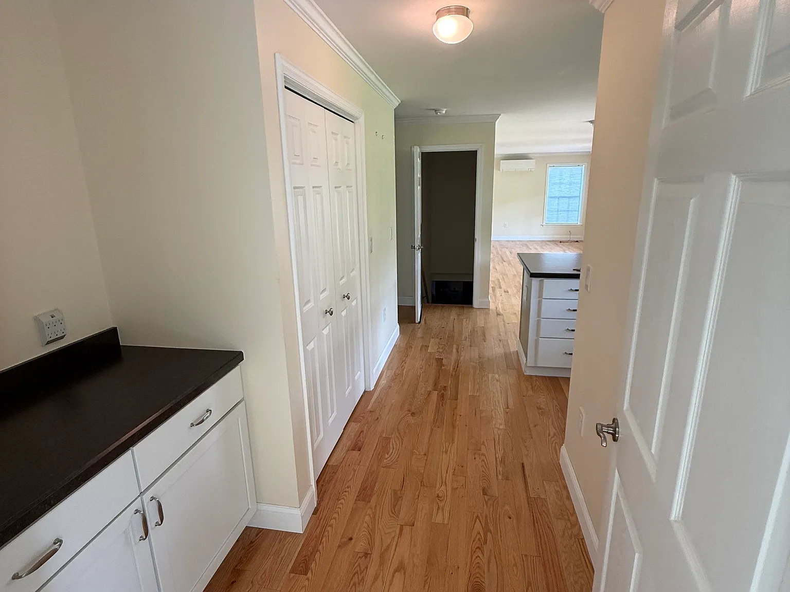 2 bed, 1212 sqft, $2,950 — Photo 3