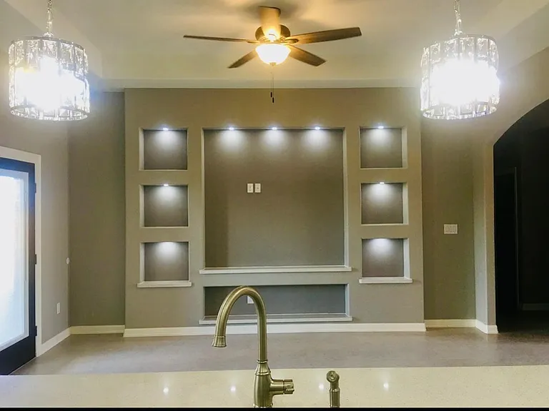 3873 Tolosa St — Photo 115