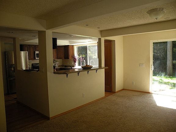 Bar, pass through to dining