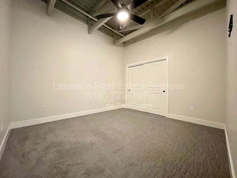 708 Wealthy St SE #H — Photo 24