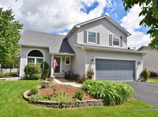 635 Coneflower Dr, Romeoville, IL 60446