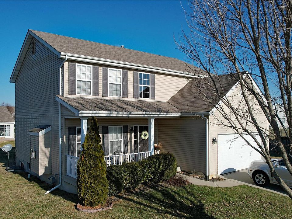1st image of 865 Saybrook Falls Dr