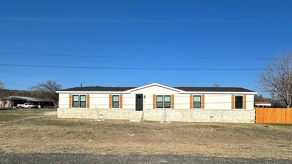 1st image of 119 Holland Ln S