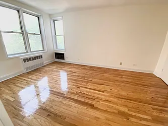 Rented by Papp Realty