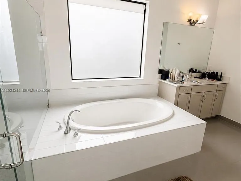 8939 Grand Prix Ln — Photo 2