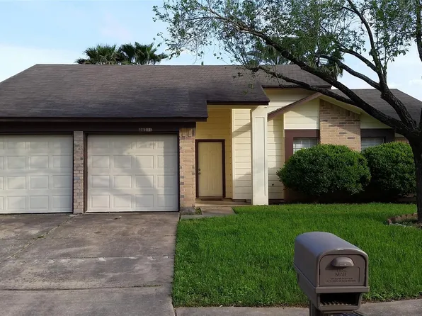 11115 Nepau Dr, Stafford, TX 77477