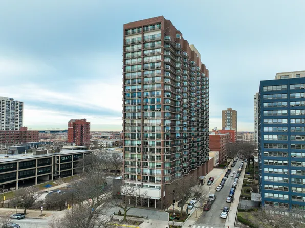 4170 N Marine Dr APT 10D, Chicago, IL 60613
