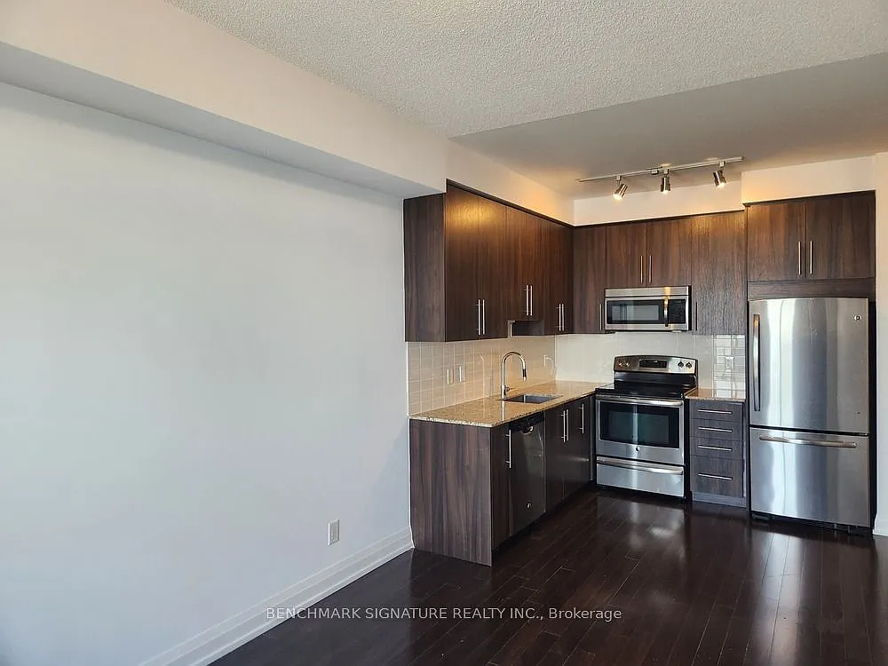 2 bed, $2,400 — Photo 2