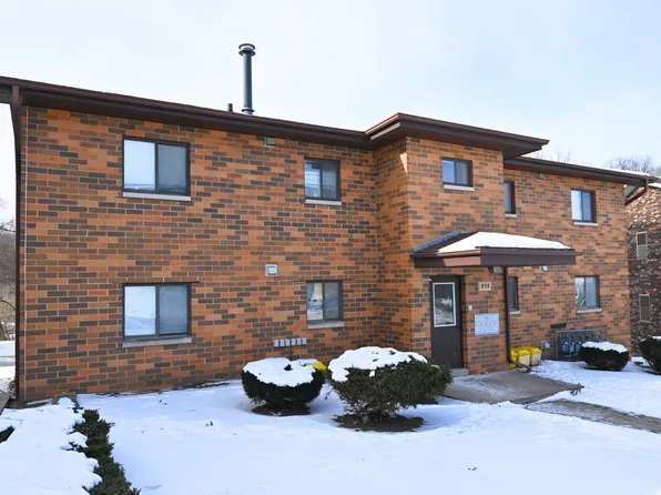 850 Hawkeye Dr #2, Dubuque, IA 52001