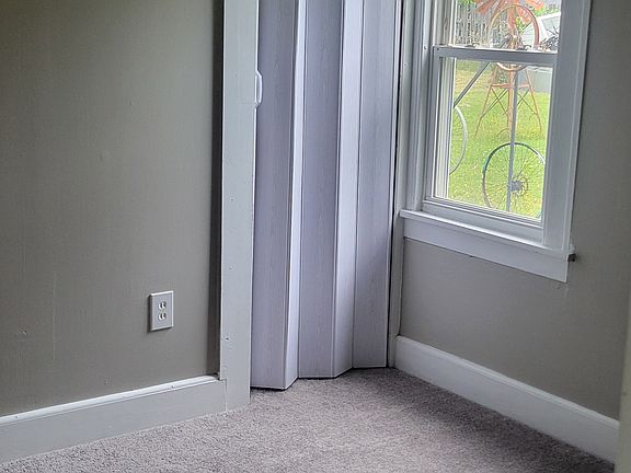 4th image of 5520 Grasmere Ave