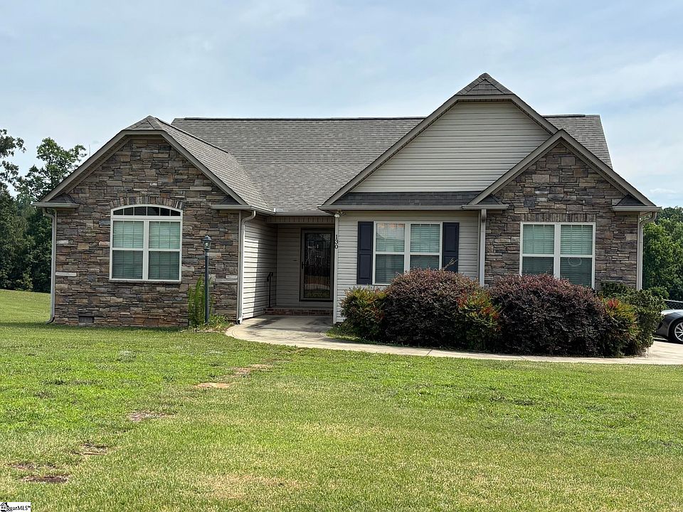 1st image of 130 Poplar Ridge Dr