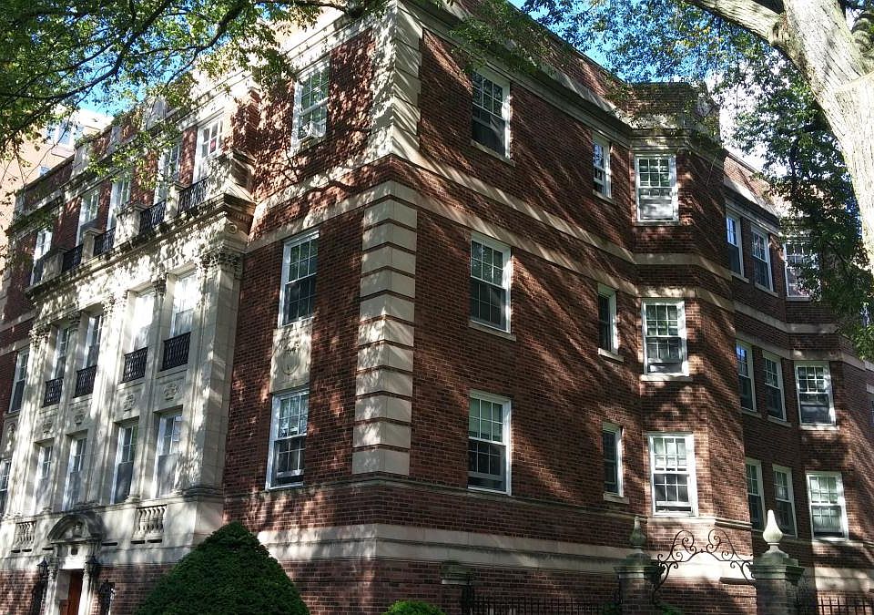 1st image of 1505 Oak Ave APT 3E