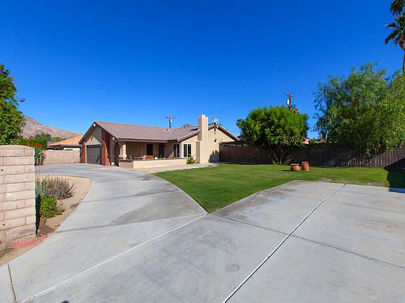 3rd image of 78620 Bottlebrush Dr
