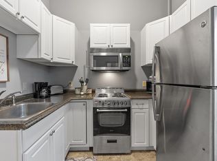 113 Main St APT 3, Pepperell, MA 01463