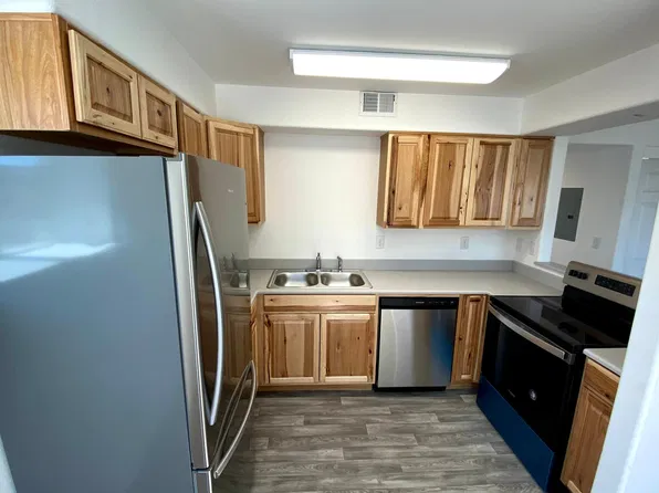 15 Gentry Way, Reno, NV 89509