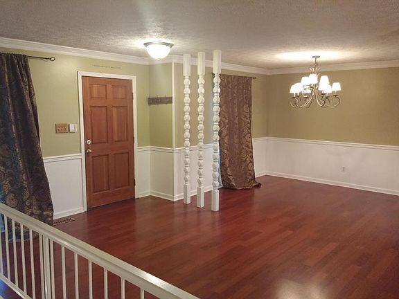 5th image of 10222 Birch Hill Ln