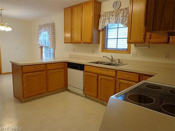 4th image of 8217 Claridge Ct