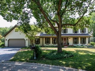 661 New Bridge Ct, Barrington, IL 60010