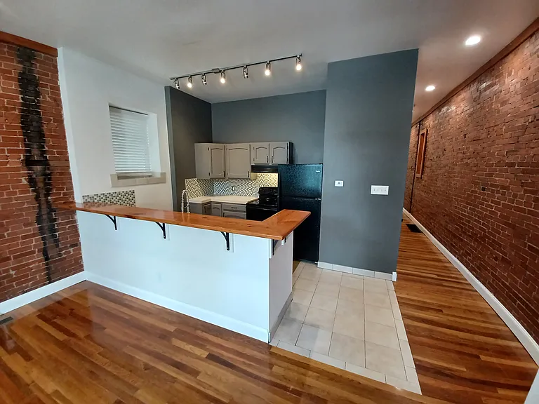 4224 Chouteau Ave #1F — Photo 1