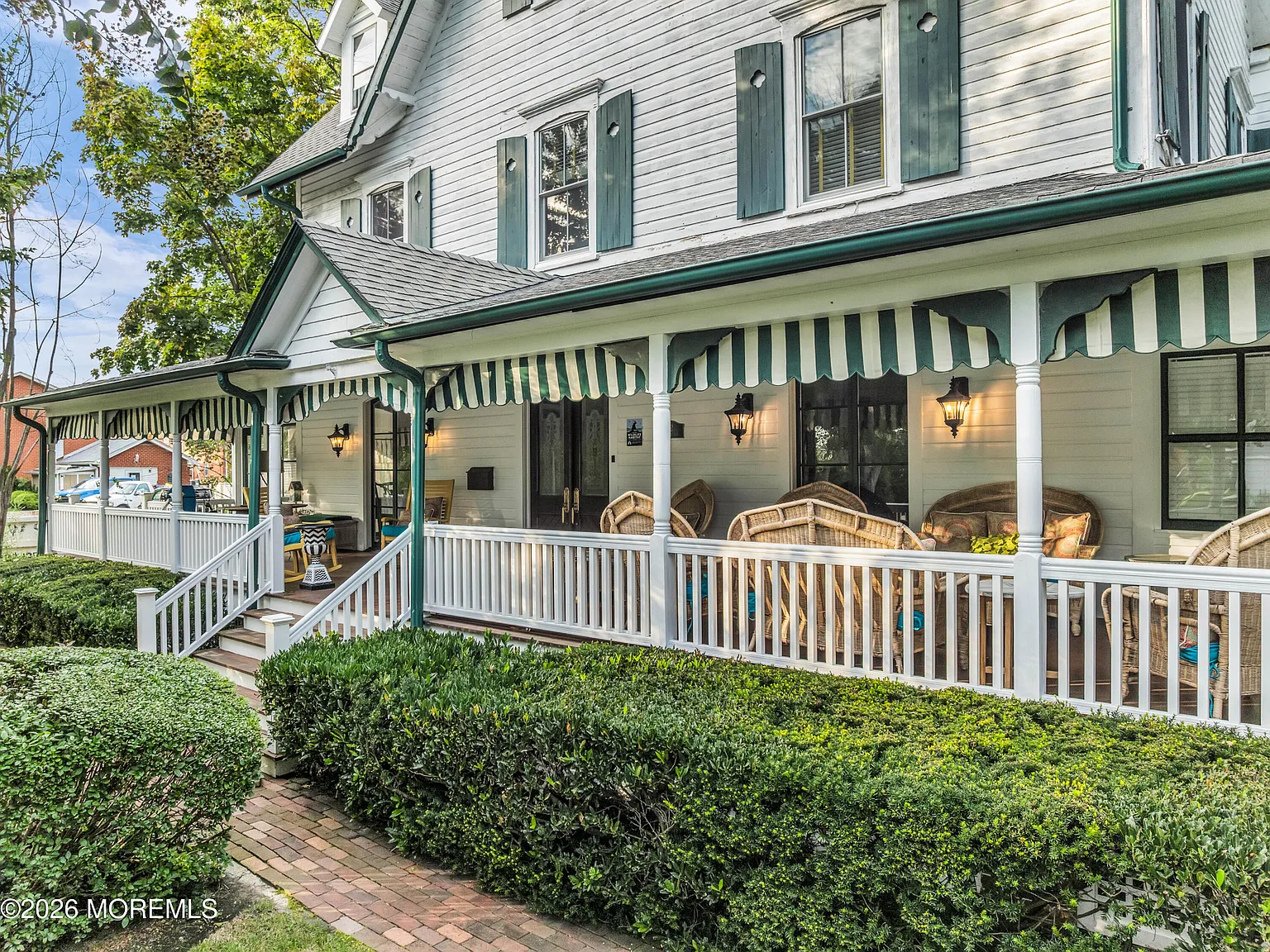 4 bed, 2817 sqft, $3,500 — Photo 3