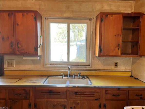 101 Pennington Ter, Hampton, VA 23666