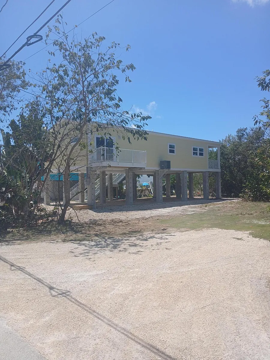 Building Photo - 3930 Gordon Rd