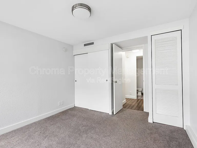 111 SW Harrison St #3E — Photo 6
