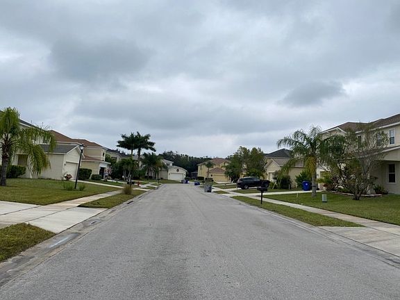 5th image of 694 Carriage Lake Way