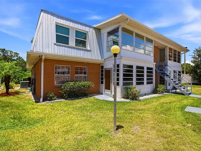 22333 Edgewater Dr #C2 — Photo 37