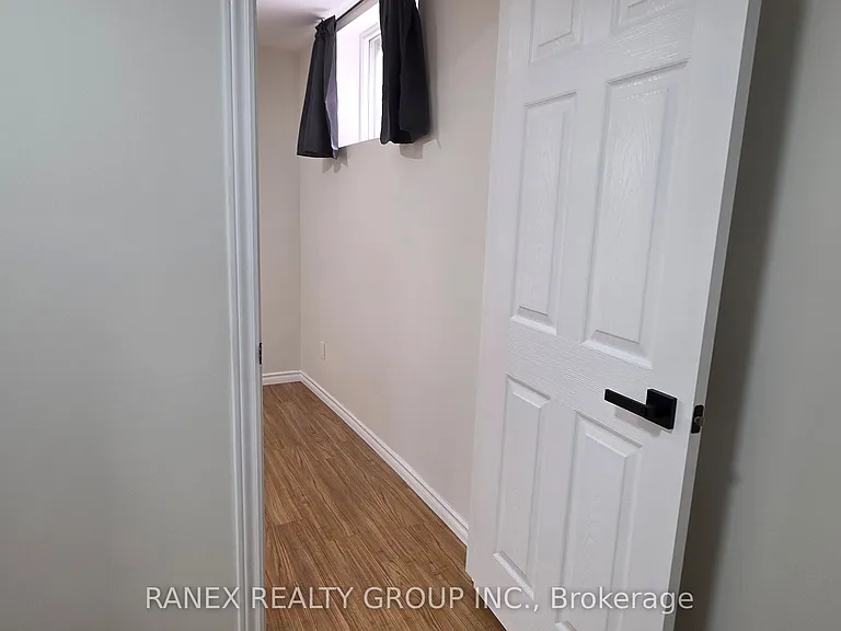 16 Lynwood Ct — Photo 6