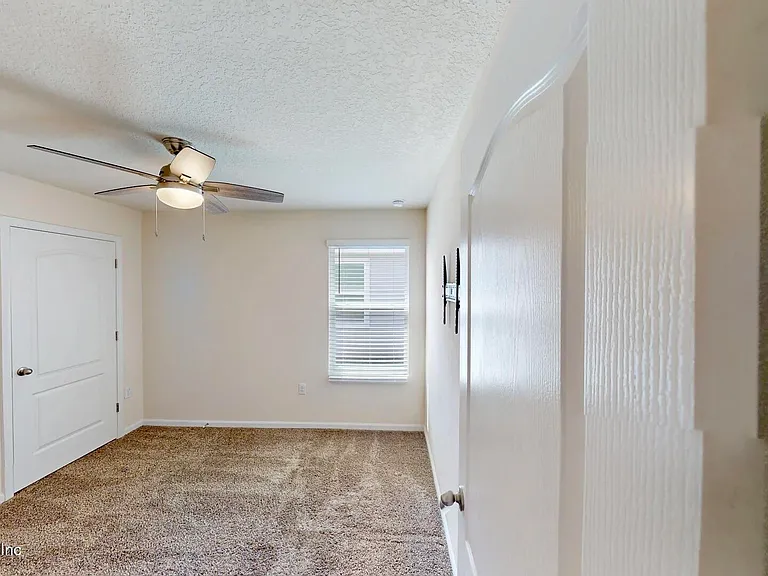 2385 Oak Stream Dr — Photo 16