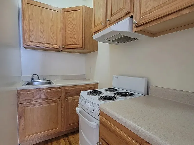 153 E 116th St #3R — Photo 7