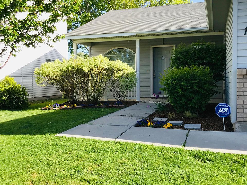 1st image of 11733 W Mount Hood Ave