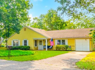 2492 Woodland Rd, Manchester, NJ 08759