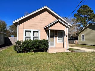 2124 Avenue D, Nederland, TX 77627