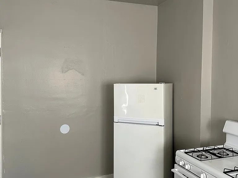 2515 K St #5 — Photo 7