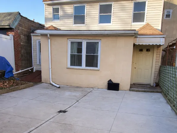 (undisclosed Address), Glendale, NY 11385