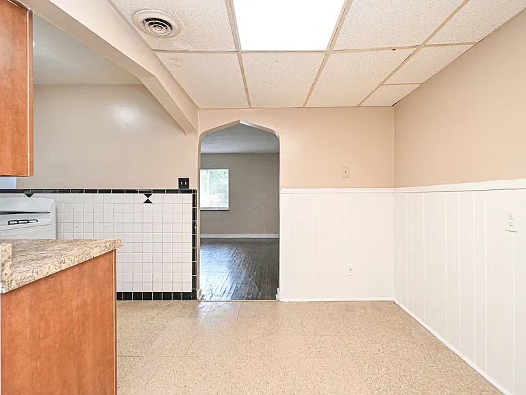 3042 Percy Ave #2 — Photo 12