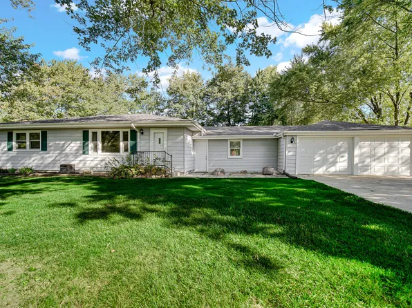 545 W Fatima St, Valparaiso, IN 46385