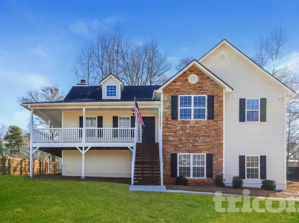 34 Paradise Way, Douglasville, GA 30134