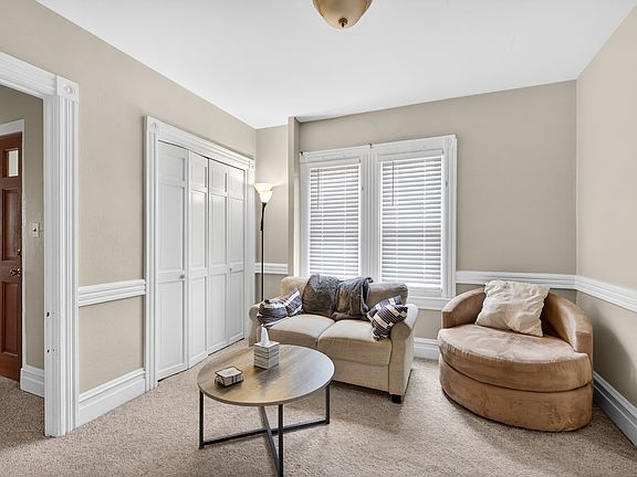 4th image of 87 W Hanover Ave #2A
