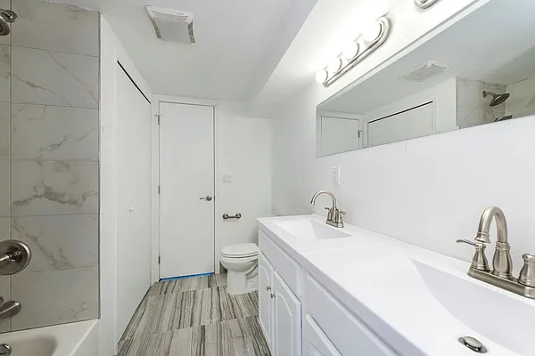 Rented by Bold New York | media 33