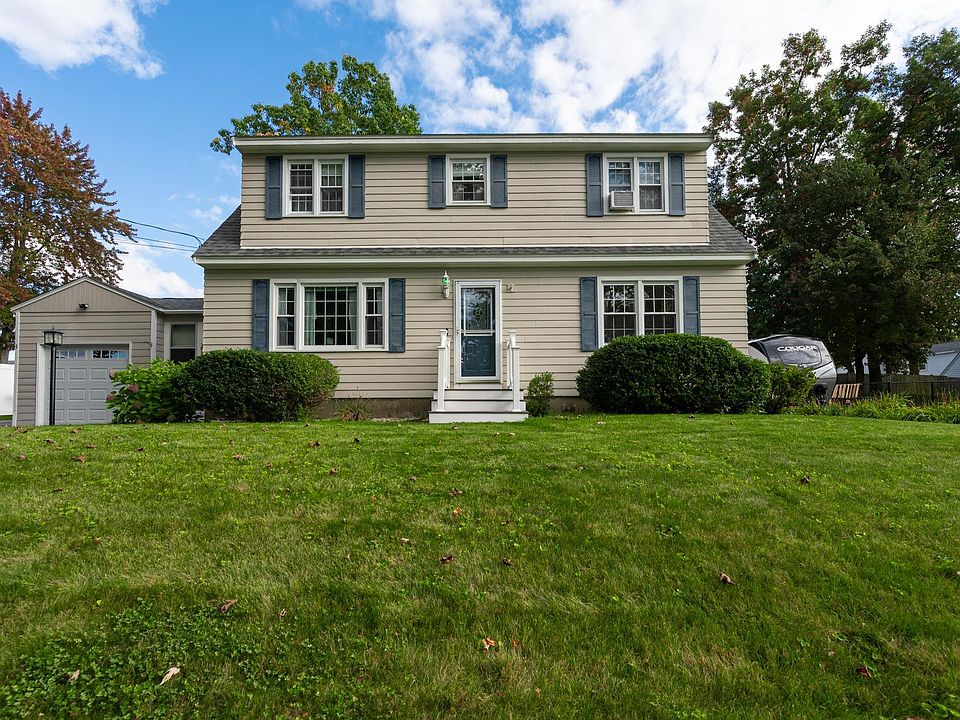 1st image of 8 Holly Drive