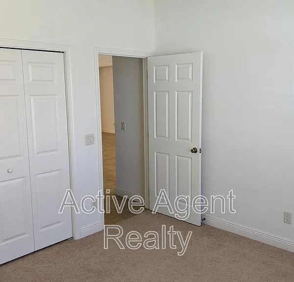 1882 W Angelica Loop — Photo 8