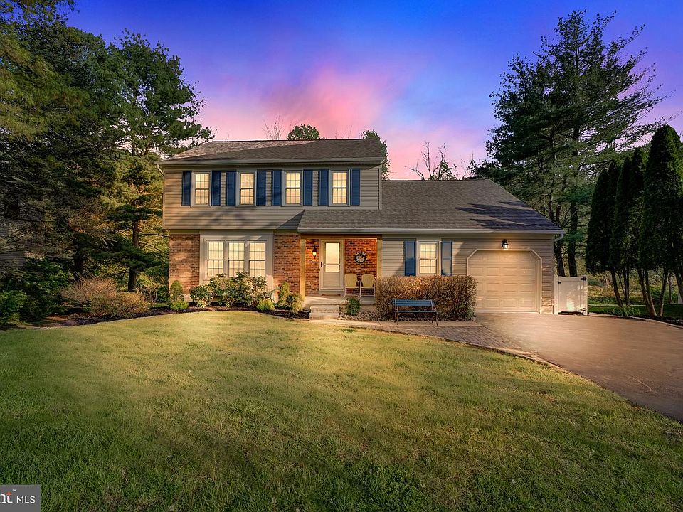 1st image of 50 Quail Hollow Dr